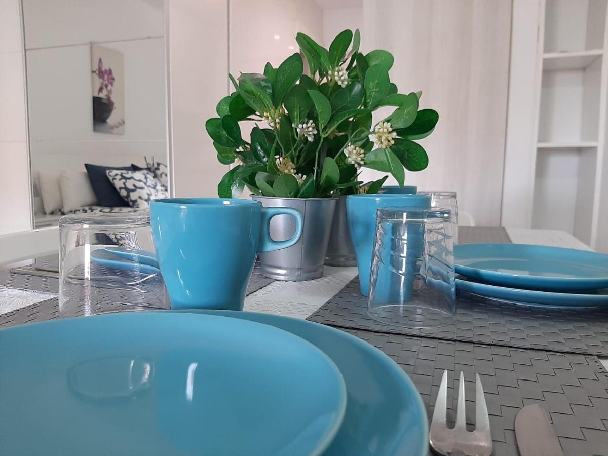 Encanto Costa Del Sol Benal Beach Monolocale Suite Vista Mare Benalmadena Luaran gambar